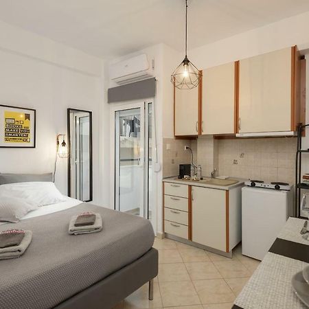 Central Studio! Fiber Wifi, Ac, Private, Self Check-In! Салоніки Екстер'єр фото